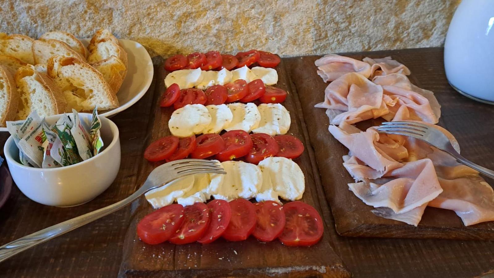 B&B Le Vie Del Borgo Castiglione De Sicilia Extérieur photo